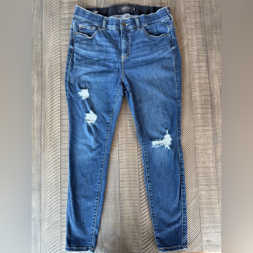Torrid Bombshell Skinny Distressed Jeans Women’s Size 16R